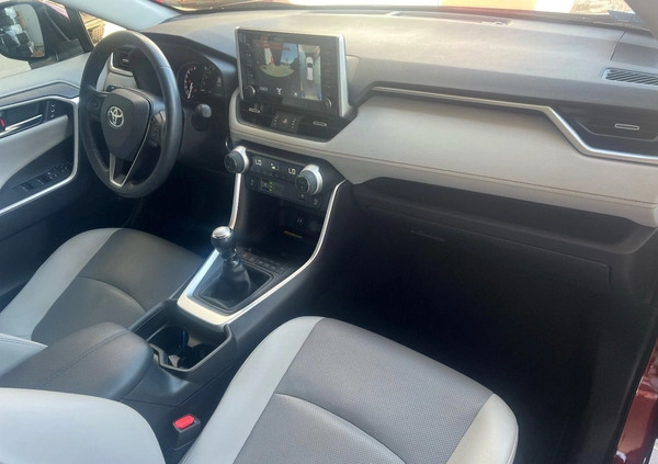 Toyota RAV4 cena 133900 przebieg: 63545, rok produkcji 2019 z Strzelin małe 301